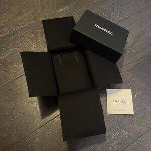 Chanel black white empty brooch box earrings jewelry Gift Box W/ Velvet Lining